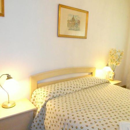 A Casa Chiecchi B&B Roma Ngoại thất bức ảnh