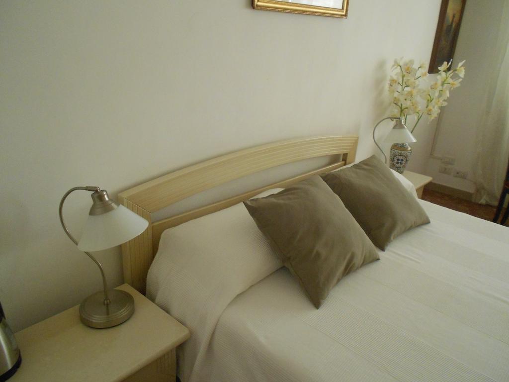 A Casa Chiecchi B&B Roma Ngoại thất bức ảnh